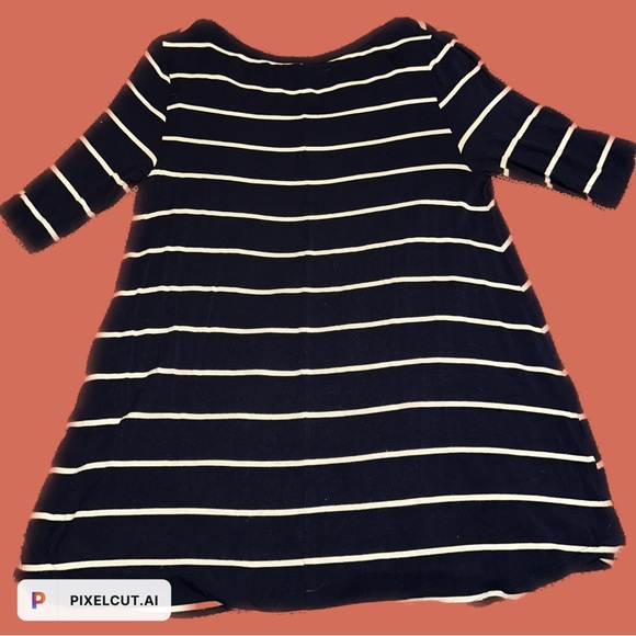 American Eagle Outfitters Soft & Sexy Tee - Picture 2 of 3